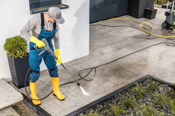 Best Roof Power Washing Services  in Conneaut, OH
